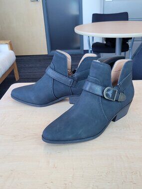 Wonderly Maeve Ankle Boots